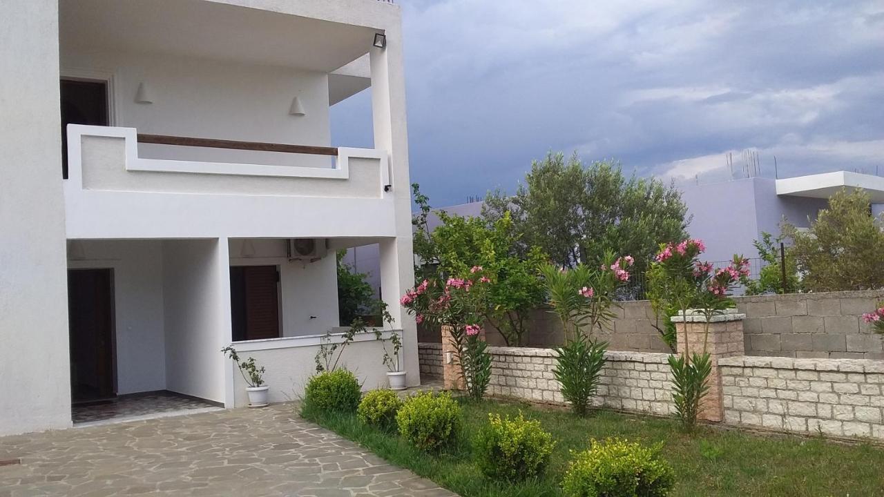 Mihal Suites Sarande Ngoại thất bức ảnh