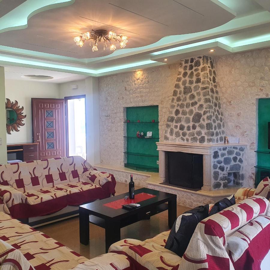 Mihal Suites Sarande Ngoại thất bức ảnh