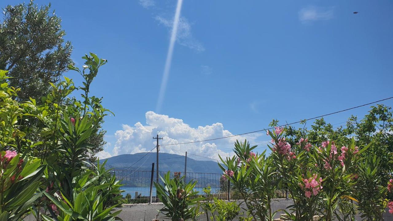 Mihal Suites Sarande Ngoại thất bức ảnh
