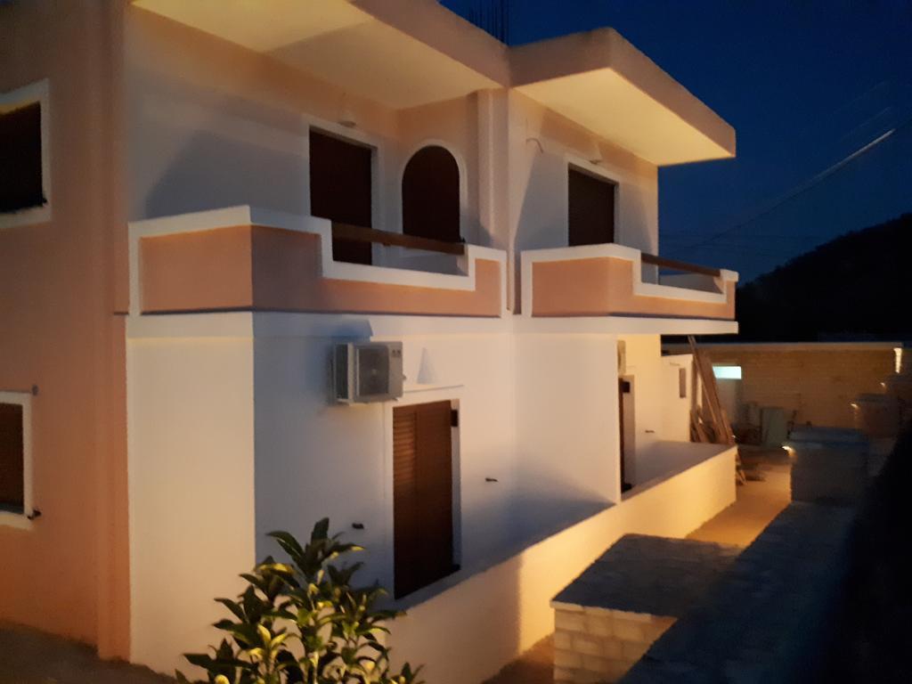 Mihal Suites Sarande Phòng bức ảnh