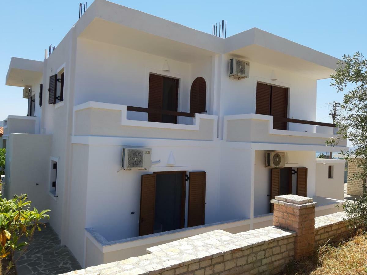 Mihal Suites Sarande Ngoại thất bức ảnh